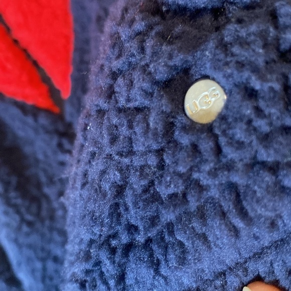 NWOT UGG medium fuzzy soft red white and blue jacket - Picture 5 of 16